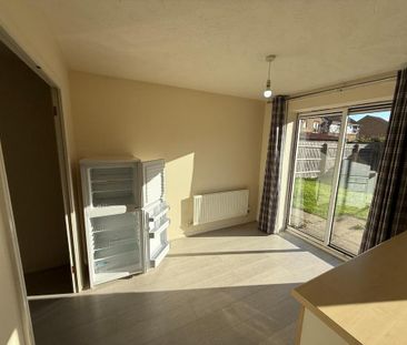 3 bedroom detached house to rent - Photo 3