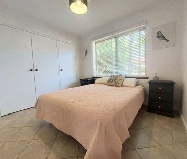 Spacious Villa - Photo 6