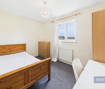 4 bedroom terraced house to rent - Photo 5