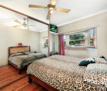 Three Bedroom House with Solar System For Leasing Now! - Photo 6