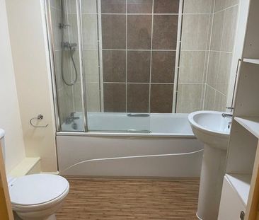 Polymond House, Castle Way - Photo 2