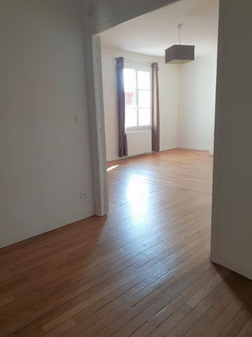 APPARTEMENT COMPIEGNE hyper centre- 5 pièce(s) – 83.04 m2 - Photo 2