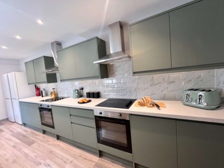 Foxhall Road Bedroom 6 - Photo 4