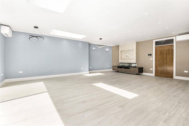 5 bedroom detached house to rent - Photo 1