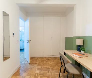 Avenida de la Ciudad de Barcelona, Madrid, Community of Madrid 28007 - Photo 1