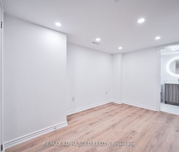 For Lease - 1229 Mccron Crescent, Newmarket, Ontario - Photo 6