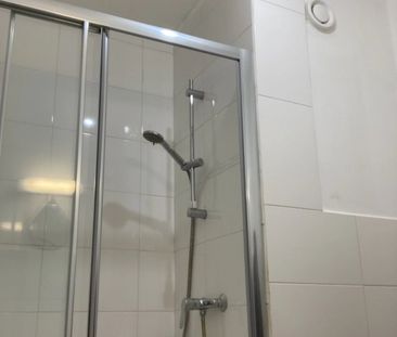 Location Appartement 1 pièce 16m² NICE 06200 - Photo 2