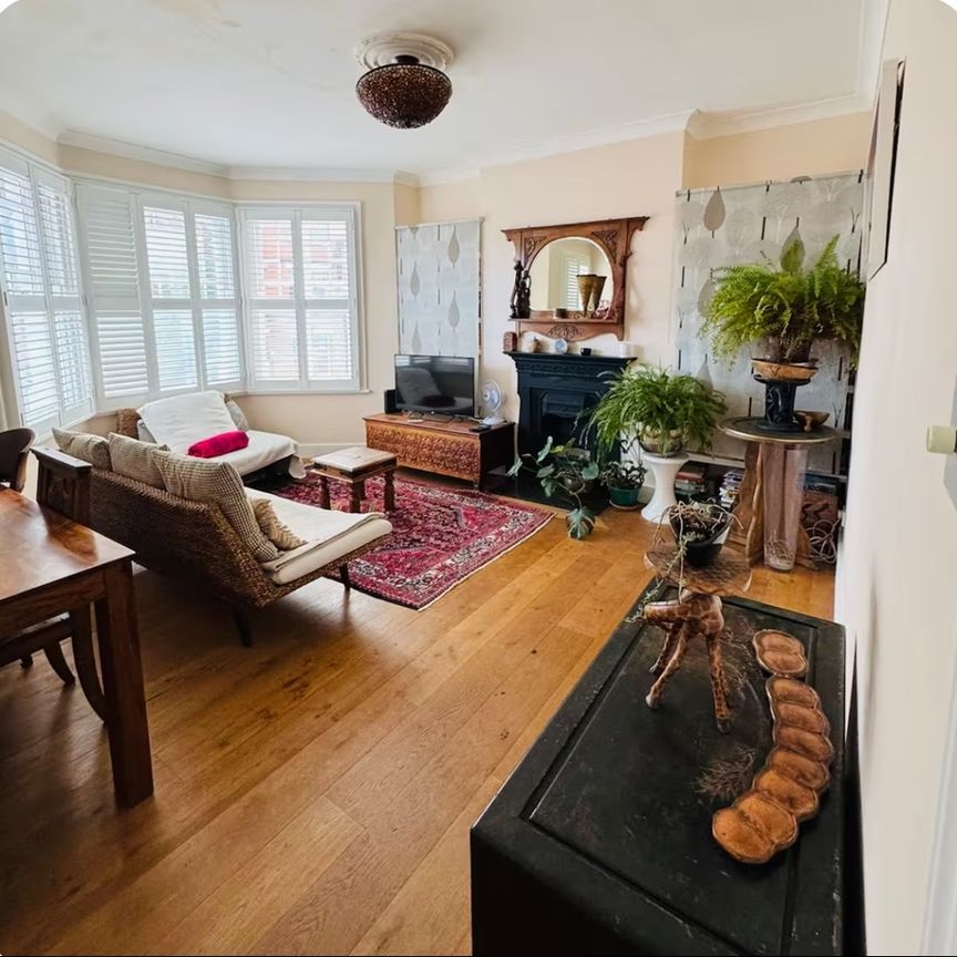 Room in a Shared House, Harvey Road, N8 - Photo 1
