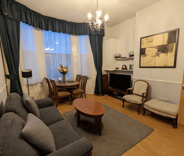 Castletown Road, London, W14 - Photo 1