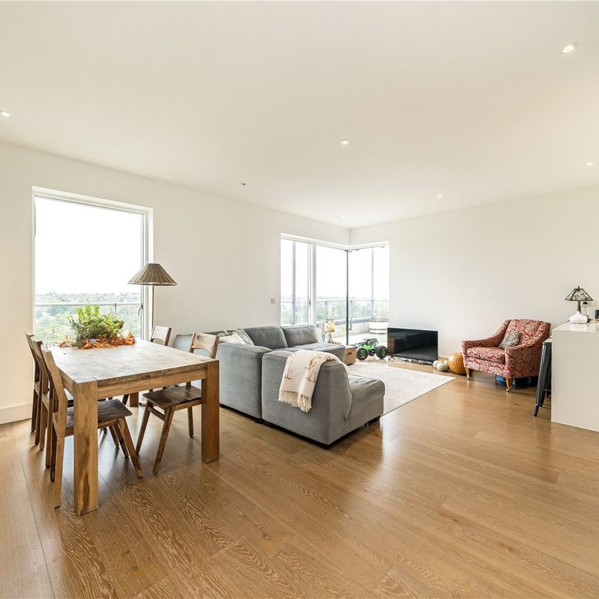 Tizzard Grove, Kidbrooke Village, London, SE3 9EP - Photo 1