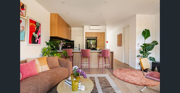 3+1 Bedroom Townhouse Box Hill South - Photo 1