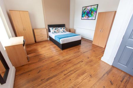 7 bedroom semi-detached house to rent - Photo 3