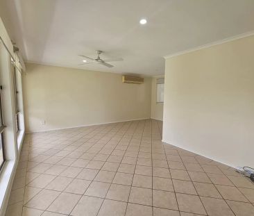 Bomaderry Beauty - Photo 2