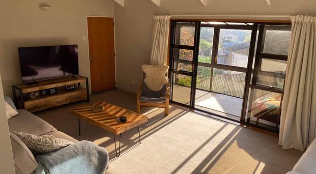 Home with a View! - Photo 1