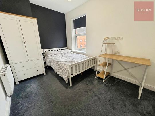 1 bedroom in a house share to rent - Photo 1