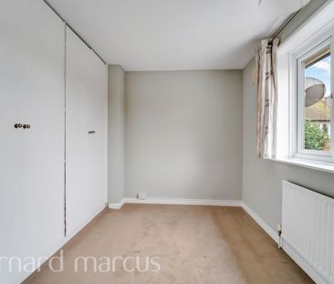 St Benets Grove, Carshalton - Photo 3