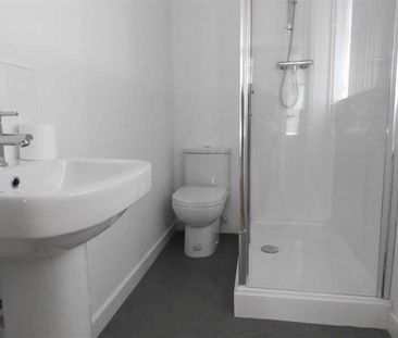 Harcourt Road, Swindon, SN2 - Photo 5