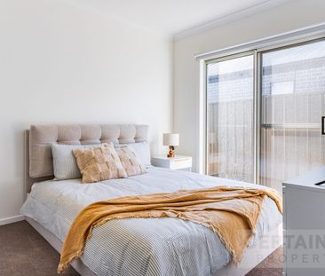 Brand-New Fully Furnished Co-Living Home in Werribee - Photo 5