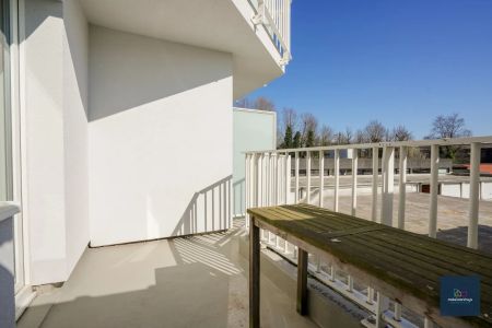 Stijlvol 1 slaapkamer appartement met 2 terrassen, kelder en garagebox - Photo 3