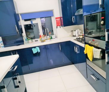 Room in a Shared House, Lansdowne Road, IG3 - Photo 2