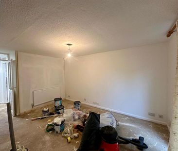 2 bedroom end of terrace house to rent - Photo 5