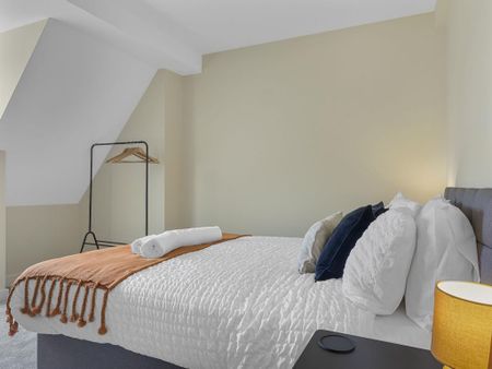 3 bedroom penthouse to rent - Photo 3