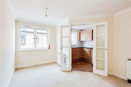 1 bedroom retirement property to rent - Photo 3