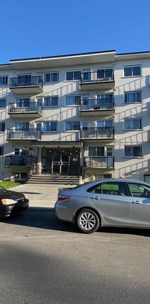 One-Bedroom (3.5) Large - 2925 Rue Louis-Paré, Lachine - Photo 2