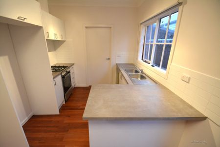 2/222 Edward Street, Brunswick East - Photo 2