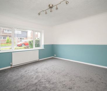 3 bedroom semi-detached house to rent - Photo 2