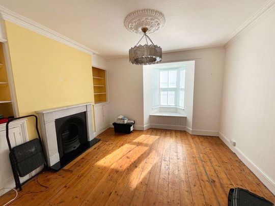 7 High Street, Cowbridge, The Vale of Glamorgan CF71 7AD - Photo 1