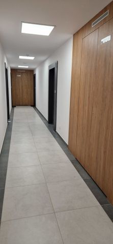 Nowiutkie 2 pokoje, balkon, budynek z 2022! - Фото 3
