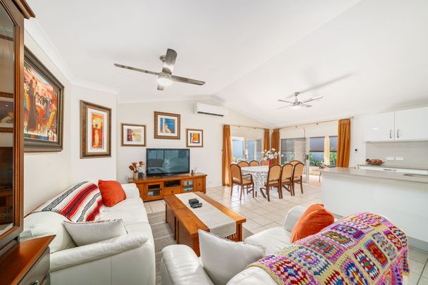 Low-Set Elegance in Murrumba Downs - Photo 1