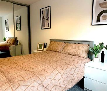 Bed Student Flat, LN1 - Photo 4