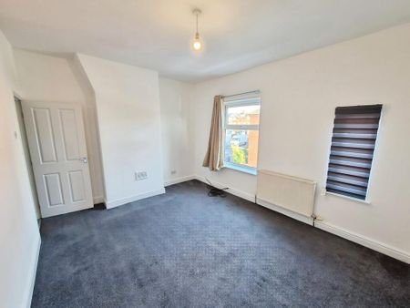 2 bedroom terraced house to rent - Photo 4