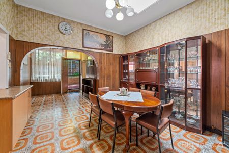 Family home in a Premier Location! - Photo 5