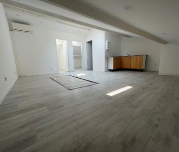 Location Appartement 2 pièces 25m² DRAGUIGNAN 83300 - Photo 2