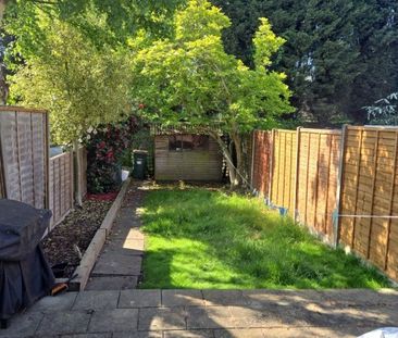 Torrington Avenue, Coventry - Photo 3