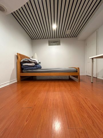 For Lease - 44 Glencoyne Cres Crescent Unit# Entire One Bedroom bsmt, Toronto, Ontario - Photo 3