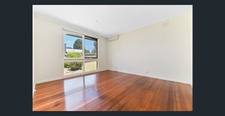 Ideal Family Home! - Photo 5