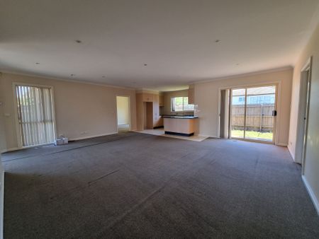 3 Bedroom Unit - Photo 2