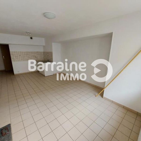 Location appartement à Cléder, 2 pièces 47.37m² - Photo 1