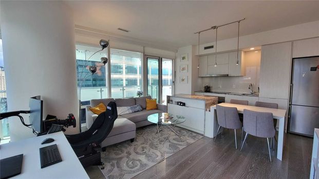 For Lease - 1 Bloor Street Unit# 1301, Toronto, Ontario - Photo 1