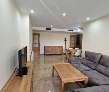 3 room luxury Flat for rent in Valencia, Spain - Photo 2