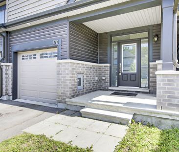 For Lease - 170 Wabikon Crescent, Blossom Park - Airport and Area, ... - Photo 2