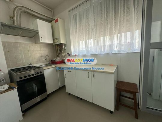 Apartament 2 camere, mobilat, utilat in Militari Residence 300 euro - Fotografie 1