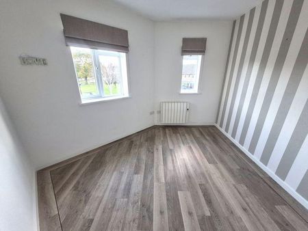 2 bedroom property to rent - Photo 3