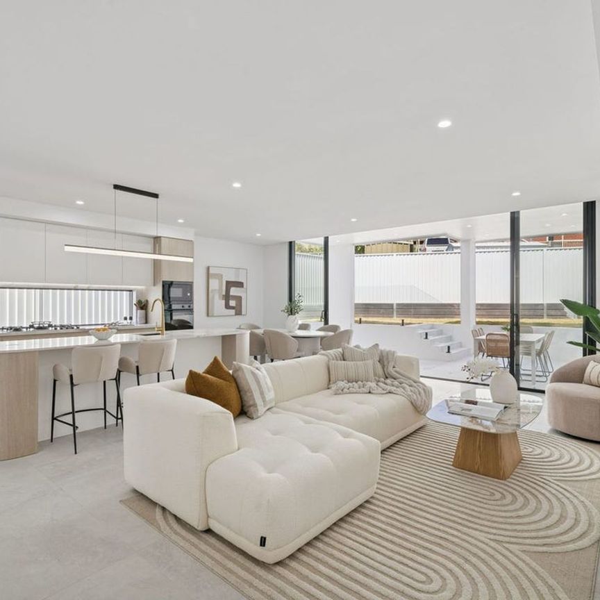 Brand New Luxury Home - Photo 1