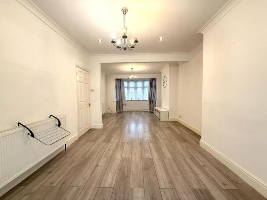 3 bedroom terraced house to rent - Photo 1