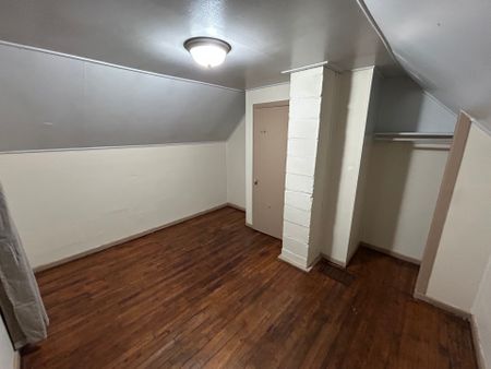 For Lease - 1315 Partington Avenue, Windsor, Ontario - Photo 2